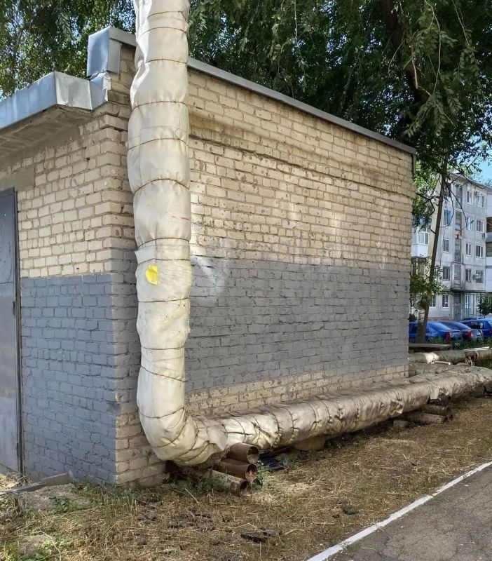 В Энгельсе по поручению главы района Максима Леонова продолжается работа по благоустройству территорий вблизи объектов ресурсоснабжающих организаций В Энгельсе по поручению главы района Максима Леонова продолжается работа по благоустройству территорий вблизи объектов ресурсоснабжающих организаций