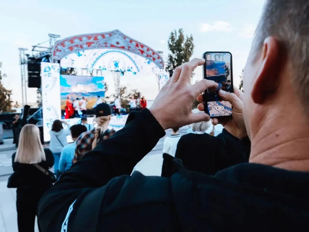 Сила традиций в Саратове. Сегодня на Фединском спуске прошёл фестиваль русской культуры и быта «Сила традиций» Сила традиций в Саратове. Сегодня на Фединском спуске прошёл фестиваль русской культуры и быта «Сила традиций»