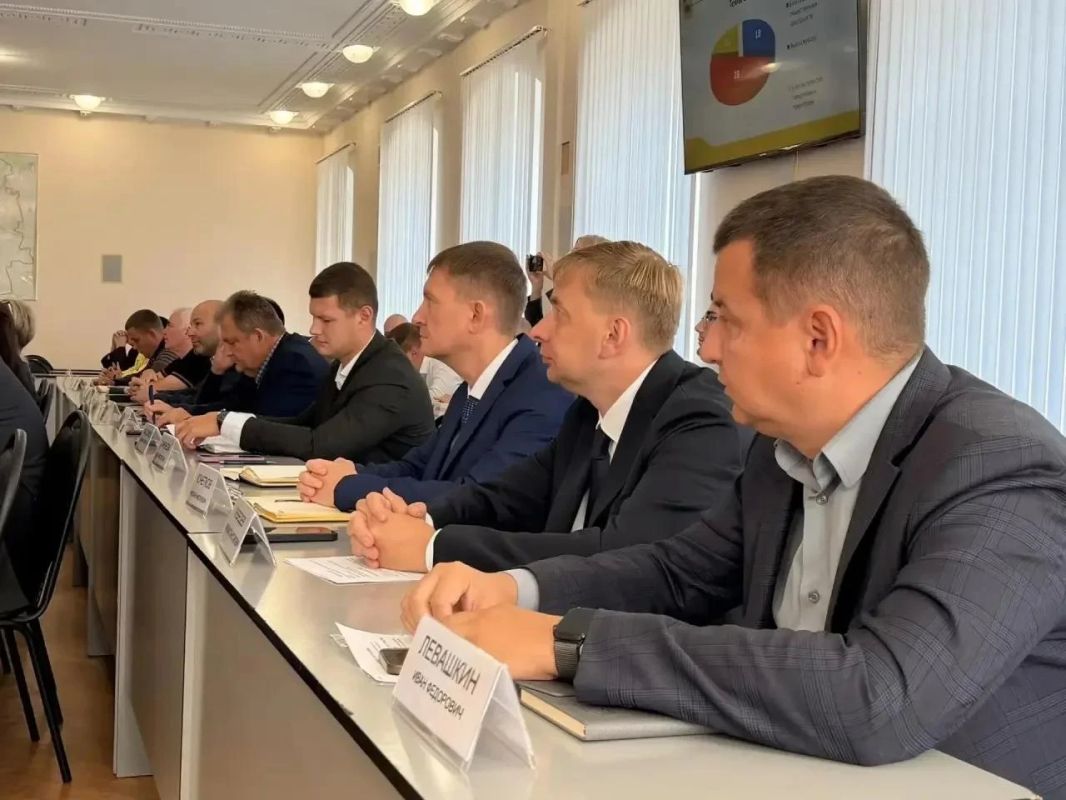 На еженедельном штабе по благоустройству были подведены итоги работы коммунальных служб за прошедшую неделю На еженедельном штабе по благоустройству были подведены итоги работы коммунальных служб за прошедшую неделю