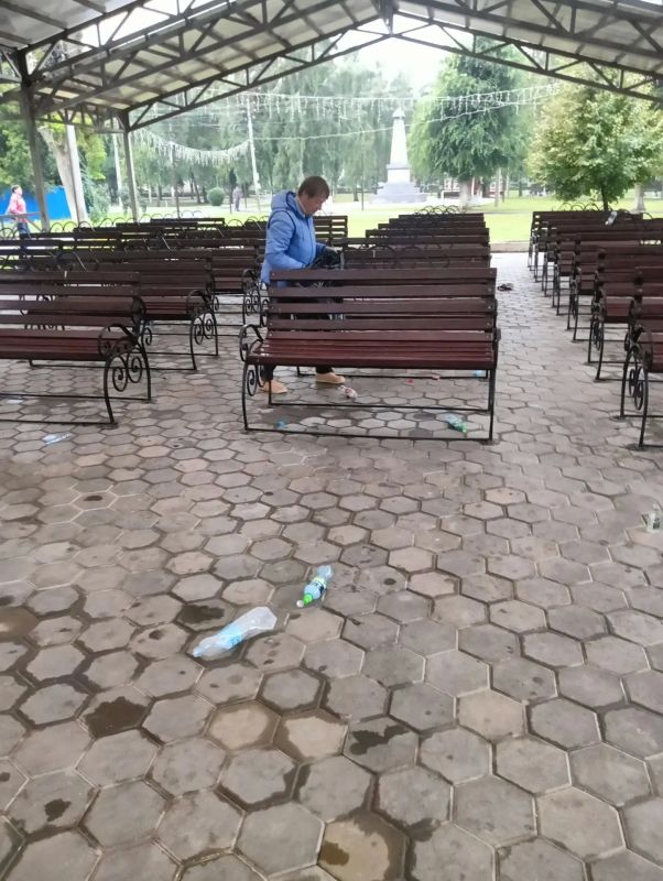 Благоустройство Балаково сегодня: откачка воды, сбор мусора, очистка дорог и тротуаров Благоустройство Балаково сегодня: откачка воды, сбор мусора, очистка дорог и тротуаров