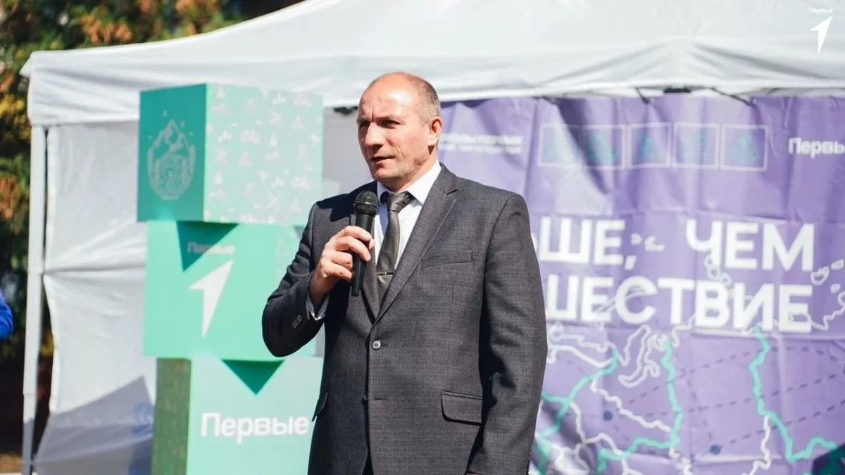 Саратовских школьников и студентов посвятили в туристы Саратовских школьников и студентов посвятили в туристы