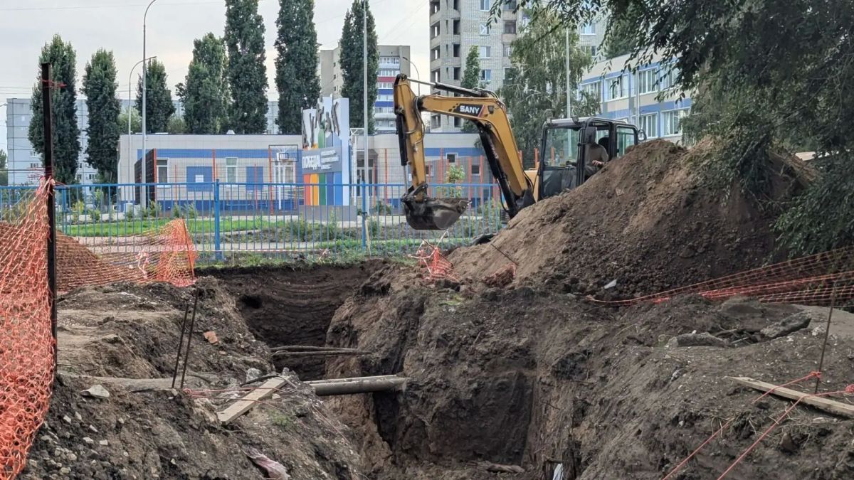 В Балаково продолжаются работы по модернизации водоснабжения В Балаково продолжаются работы по модернизации водоснабжения