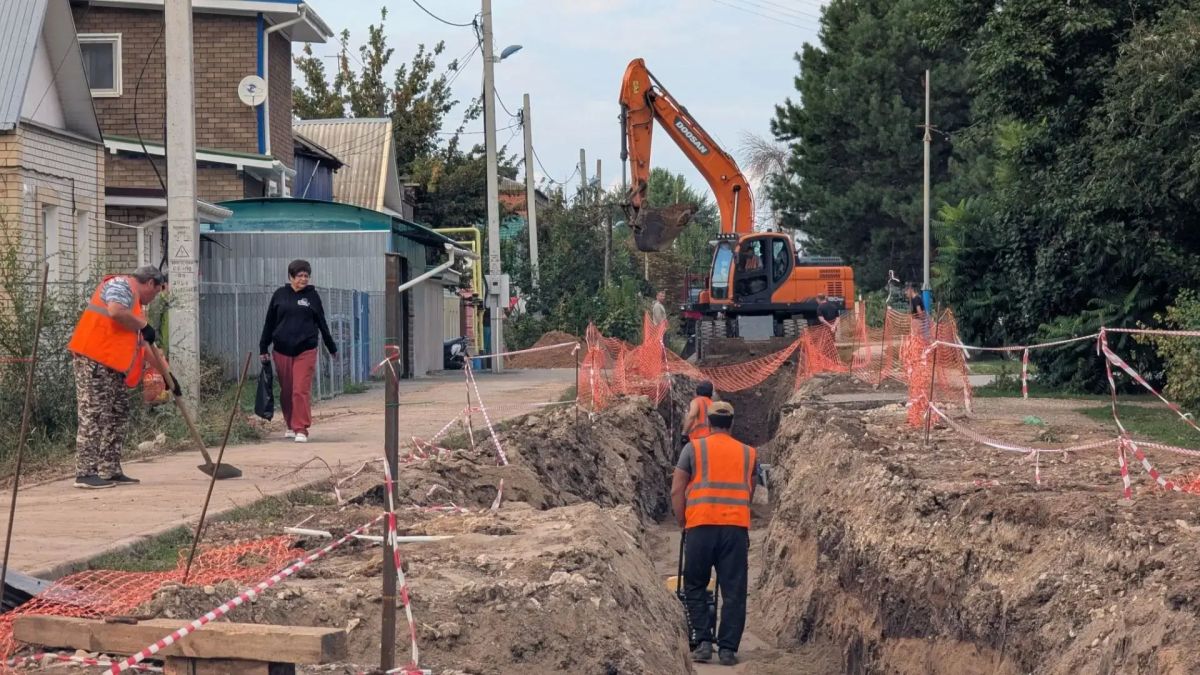 В Балаково продолжаются работы по модернизации водоснабжения В Балаково продолжаются работы по модернизации водоснабжения