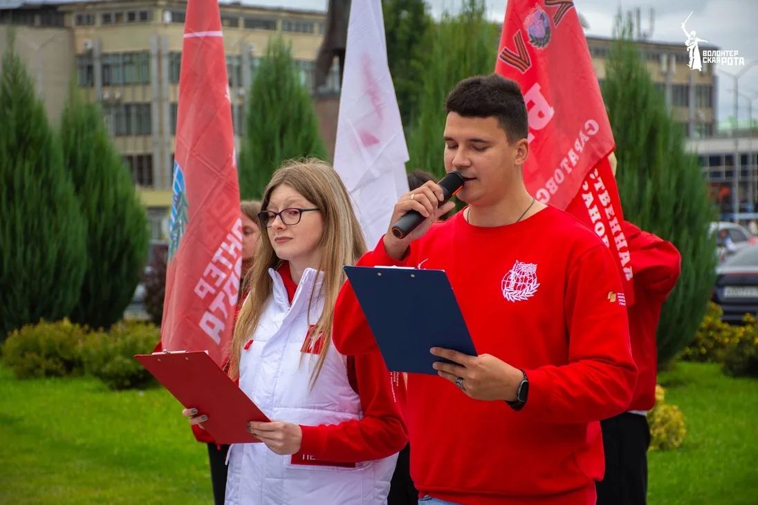В Саратове почтили память Героя России В Саратове почтили память Героя России