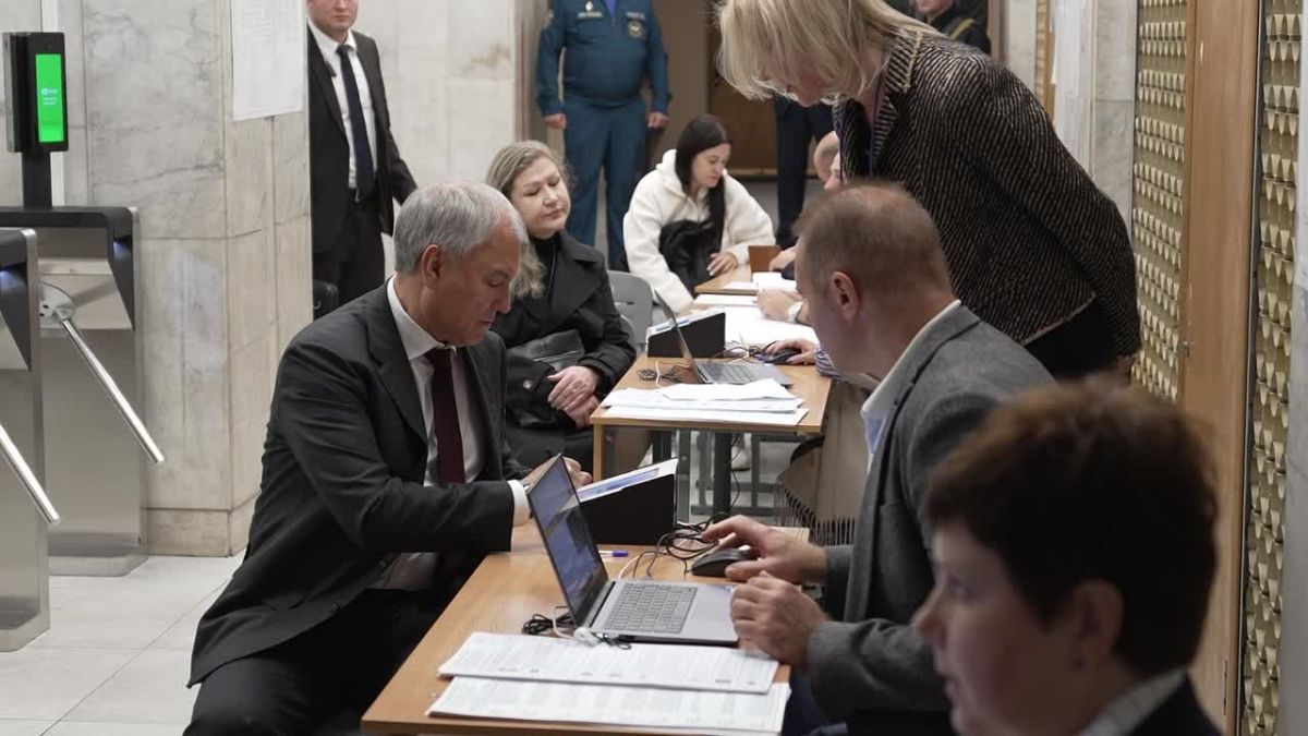 СВОЙ ВЫБОР СДЕЛАЛ . (принял участие в голосовании на выборах депутатов Государственной Думы, которое проходит в нашей стране 18, 19, 20 сентября)