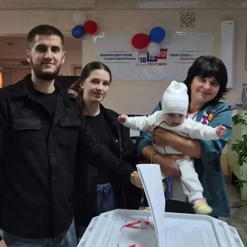 #ЕДГ2026. Один участок — вся Россия: кто приходит на выборы Избирательные участки Энгельсского района объединяют людей разных поколений и судеб #ЕДГ2026. Один участок — вся Россия: кто приходит на выборы Избирательные участки Энгельсского района объединяют людей разных поколений и судеб