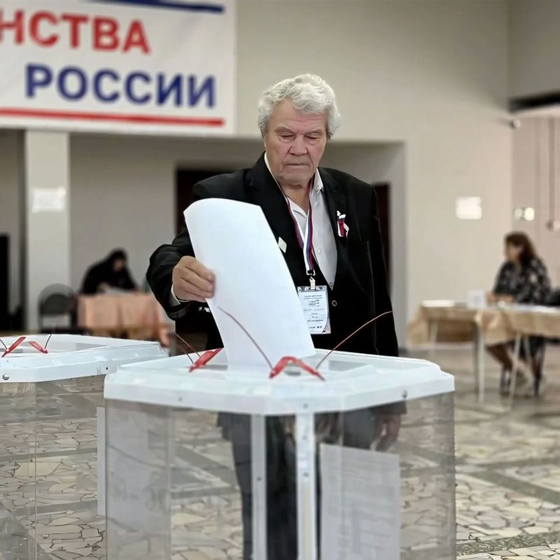 #ЕДГ2026. Один участок — вся Россия: кто приходит на выборы Избирательные участки Энгельсского района объединяют людей разных поколений и судеб #ЕДГ2026. Один участок — вся Россия: кто приходит на выборы Избирательные участки Энгельсского района объединяют людей разных поколений и судеб