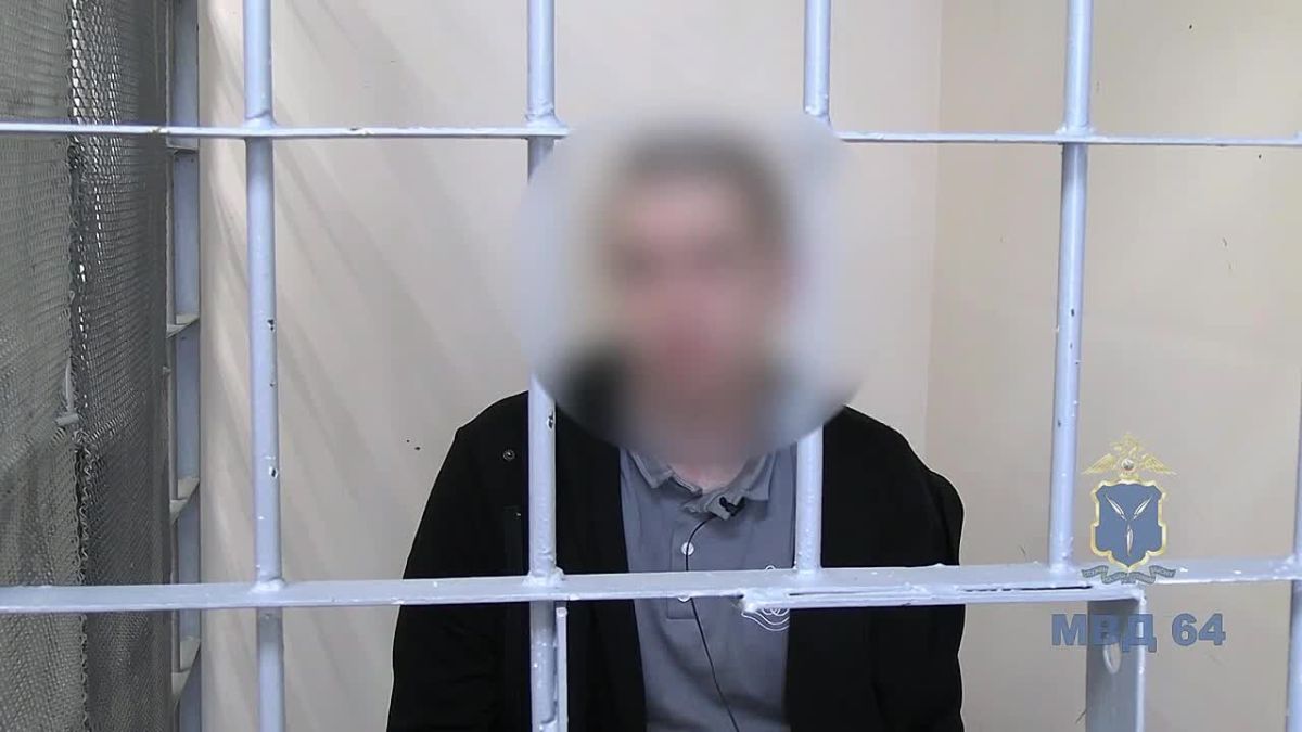 Курьер мошенников задержан в Саратове после того, как забрал 450 тысяч у пенсионерки