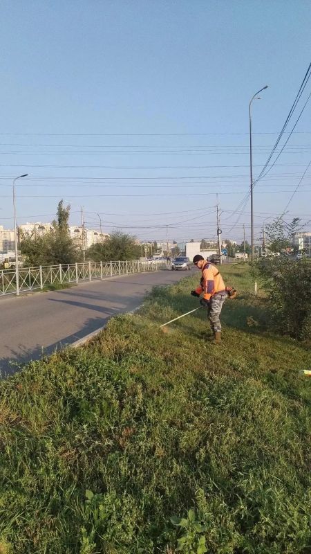 В Балаково продолжаются работы по содержанию улиц и общественных территорий В Балаково продолжаются работы по содержанию улиц и общественных территорий