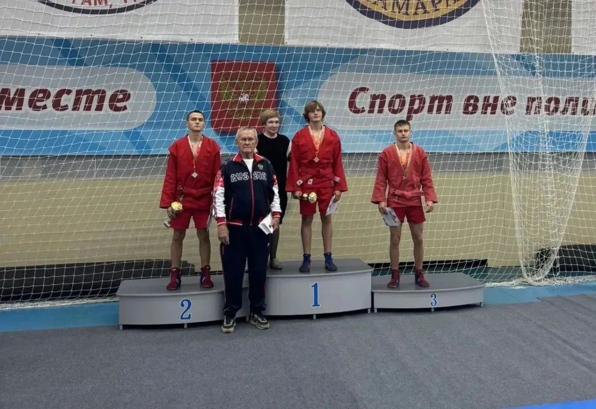 Саратовские самбисты завоевали 5 медалей на всероссийских соревнованиях Саратовские самбисты завоевали 5 медалей на всероссийских соревнованиях