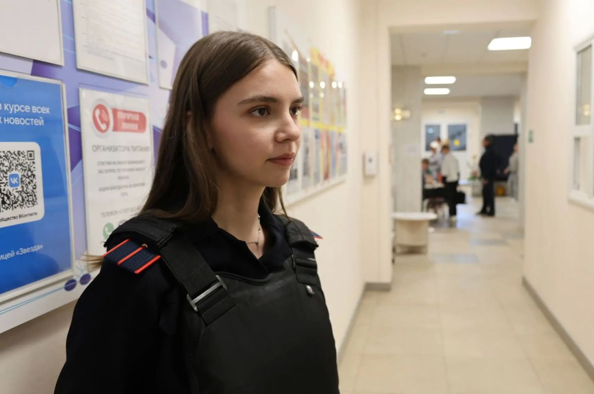 В Саратовской области сотрудники полиции обеспечили правопорядок и безопасность граждан на выборах депутатов Государственной Думы Федерального Собрания Российской Федерации В Саратовской области сотрудники полиции обеспечили правопорядок и безопасность граждан на выборах депутатов Государственной Думы Федерального Собрания Российской Федерации