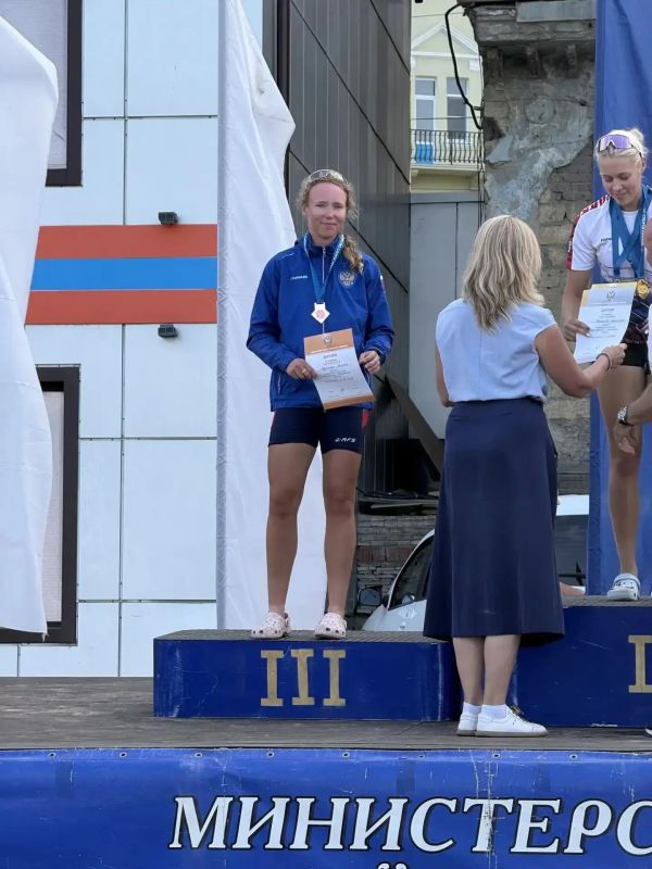Саратовские гребцы завоевали два золота и бронзу на чемпионате России Саратовские гребцы завоевали два золота и бронзу на чемпионате России