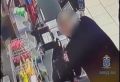 В Саратове сотрудниками полиции раскрыта кража пакета с деньгами из сетевого магазина