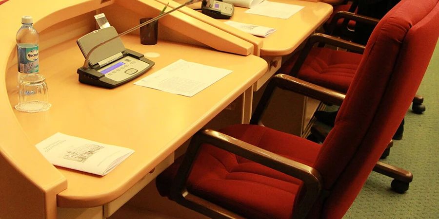 Саратовским депутатам хотят урезать пенсионные надбавки