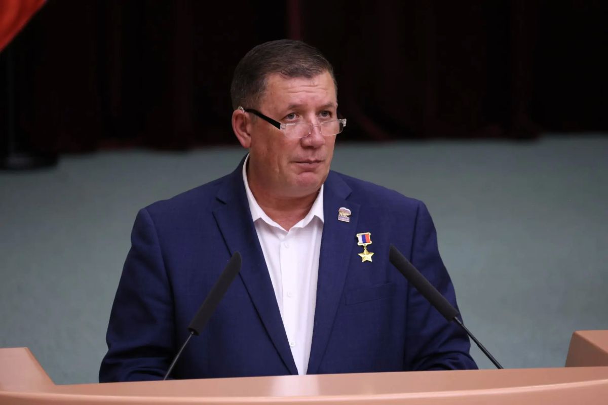 Антонина Галяшкина и Александр Янклович сложили полномочия депутатов Саратовской областной Думы Антонина Галяшкина и Александр Янклович сложили полномочия депутатов Саратовской областной Думы