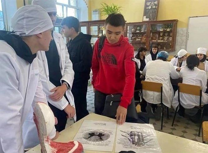 В Энгельсском районе открыли 90 предпрофессиональных классов В Энгельсском районе открыли 90 предпрофессиональных классов