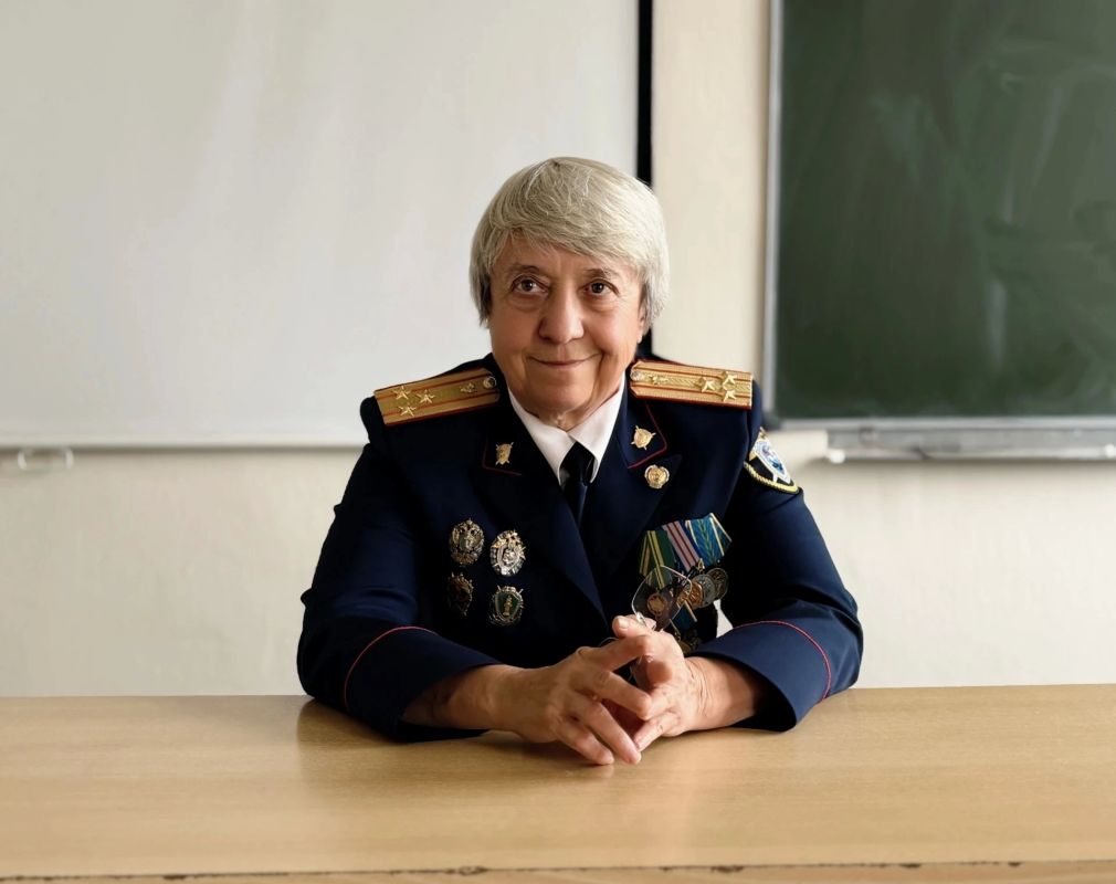 Представитель региональной общественной организации «Союз ветеранов следствия» Республики Карелии Т.В. Чигрина приняла участие в профориентационной встрече со студентами