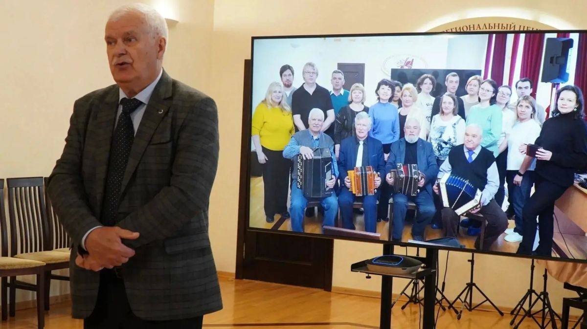 В Саратове состоялась презентация нотного сборника «Живёт гармонь Саратовская!» В Саратове состоялась презентация нотного сборника «Живёт гармонь Саратовская!»