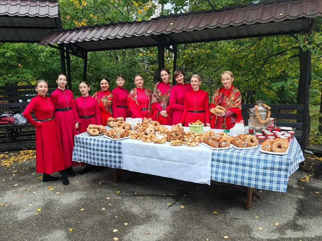 Саратовцы познакомились с казачьим фольклором Саратовцы познакомились с казачьим фольклором