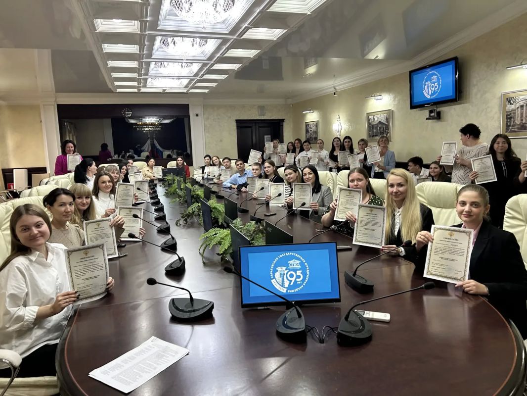 В Саратовском межрегиональном центре завершилось профессиональное обучение государственных гражданских служащих В Саратовском межрегиональном центре завершилось профессиональное обучение государственных гражданских служащих