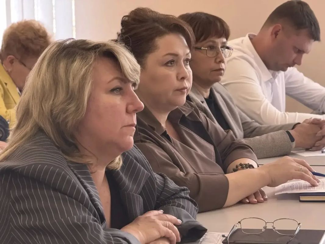 Техническая готовность Энгельсского района к отопительному сезону - 100% Техническая готовность Энгельсского района к отопительному сезону - 100%
