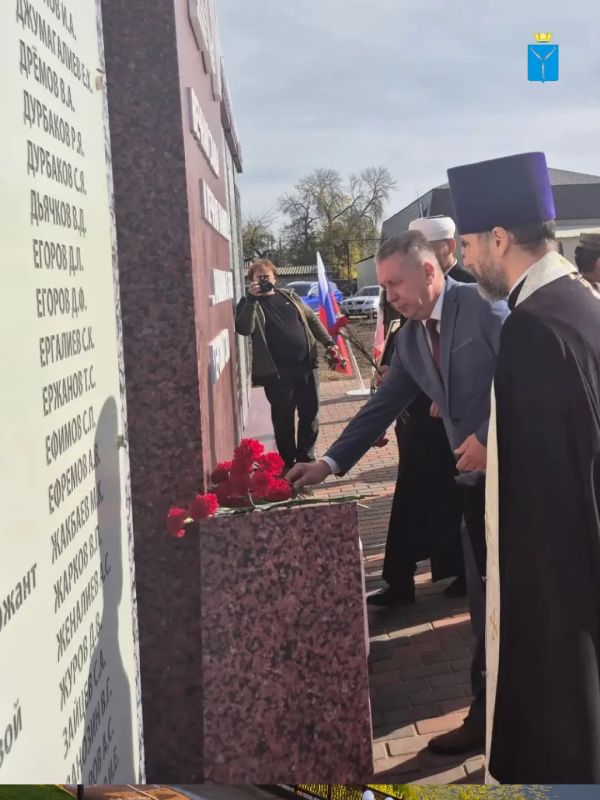 В Мокроусе открыли сквер, посвященный мужеству и самоотверженности жителей Федоровского района — участников специальной военной операции В Мокроусе открыли сквер, посвященный мужеству и самоотверженности жителей Федоровского района — участников специальной военной операции