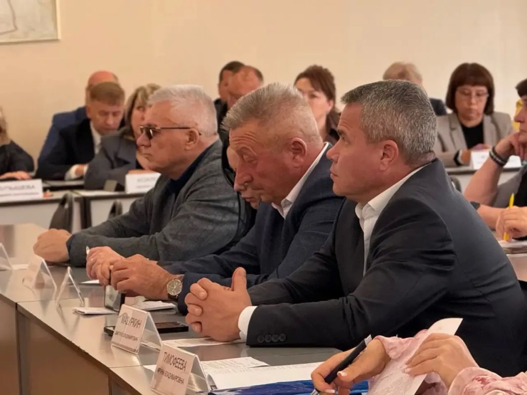 Техническая готовность Энгельсского района к отопительному сезону - 100% Техническая готовность Энгельсского района к отопительному сезону - 100%