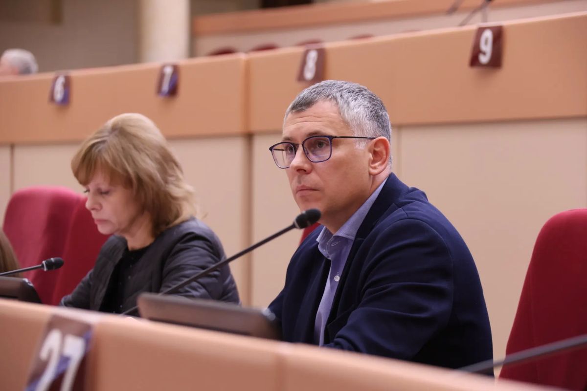 На заседании Градозащитного совета при Саратовской областной Думе подписан Меморандум о намерениях сотрудничества в сохранении и воссоздании элементов фасада, кровли и объемно-пространственных характеристик Дома жилого конца... На заседании Градозащитного совета при Саратовской областной Думе подписан Меморандум о намерениях сотрудничества в сохранении и воссоздании элементов фасада, кровли и объемно-пространственных характеристик Дома жилого конца...
