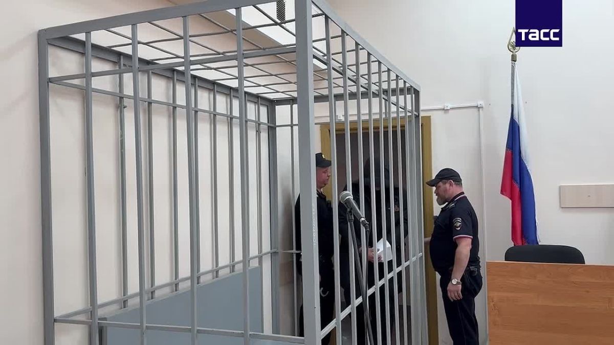 Следствие требует заключить под стражу гендиректора предприятия по производству пиротехники в Ярославской области по делу о гибели людей при пожаре, сообщили в СК