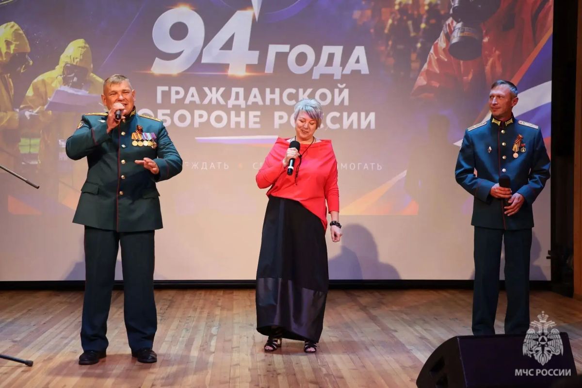 В преддверии Дня гражданской обороны наградили лучших В преддверии Дня гражданской обороны наградили лучших