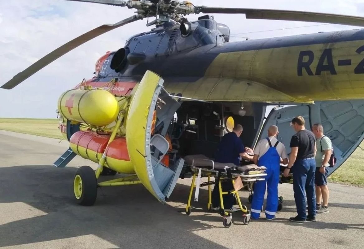 Санавиация доставила в Саратов 6-месячного малыша после падения с дивана