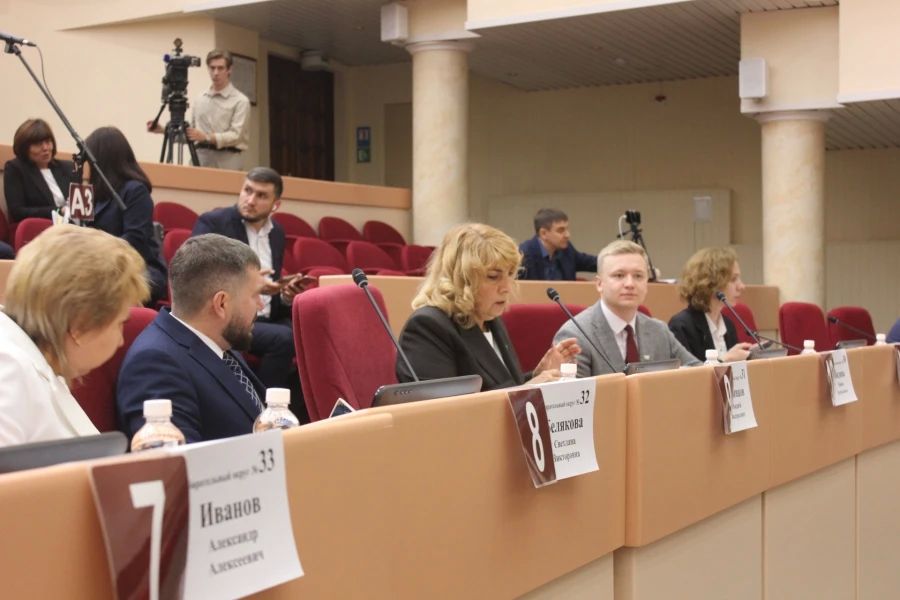 Обновленная гордума Саратова провела первое заседание и выбрала руководителей Обновленная гордума Саратова провела первое заседание и выбрала руководителей