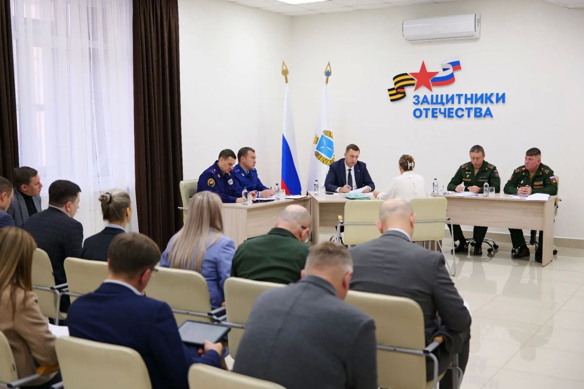 Прокурор Саратовской области Роман Пантелеев принял участие в приёме граждан, проведённом Губернатором региона Прокурор Саратовской области Роман Пантелеев принял участие в приёме граждан, проведённом Губернатором региона