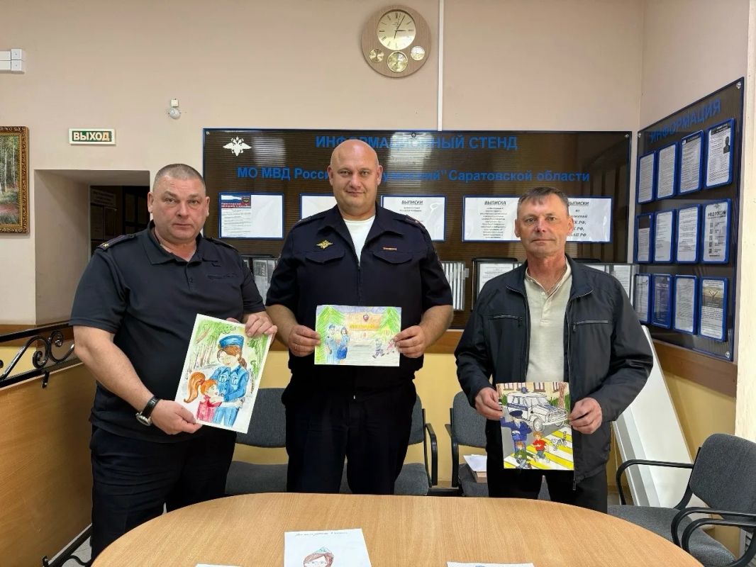 В Саратовской области финиширует отборочный этап конкурса детского рисунка «Мои родители работают в полиции!» В Саратовской области финиширует отборочный этап конкурса детского рисунка «Мои родители работают в полиции!»