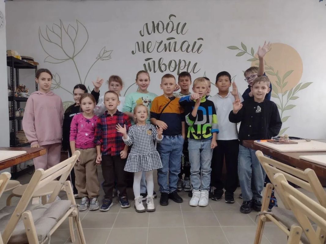 Детям участников СВО провели мастер-класс по лепке из глины Детям участников СВО провели мастер-класс по лепке из глины