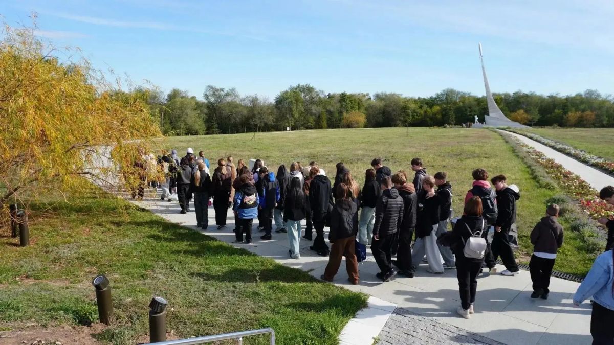 «Путеводные звезды Гагарина» в Парке покорителей космоса «Путеводные звезды Гагарина» в Парке покорителей космоса