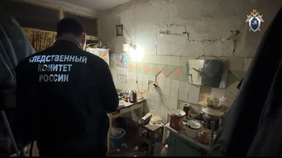 В Балашове обнаружены тела пожилой женщины и ее взрослого сына