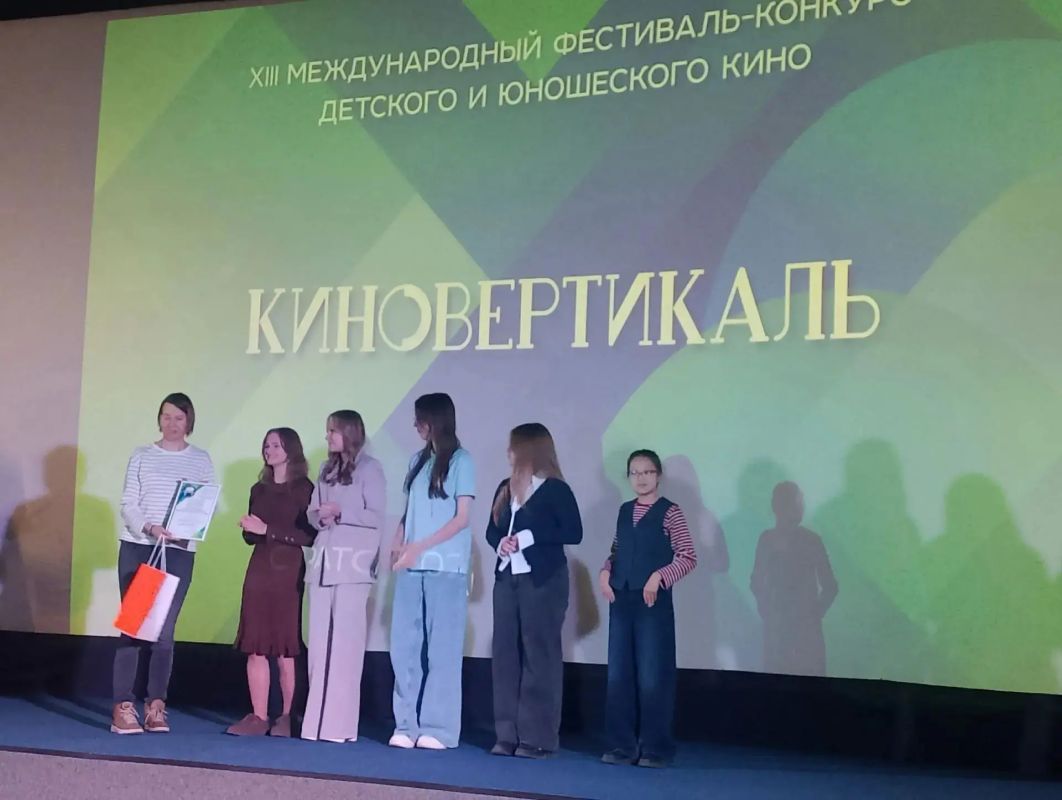 Фестиваль «Киновертикаль» открыл саратовским школьникам и студентам новые грани понимания режиссерской профессии Фестиваль «Киновертикаль» открыл саратовским школьникам и студентам новые грани понимания режиссерской профессии