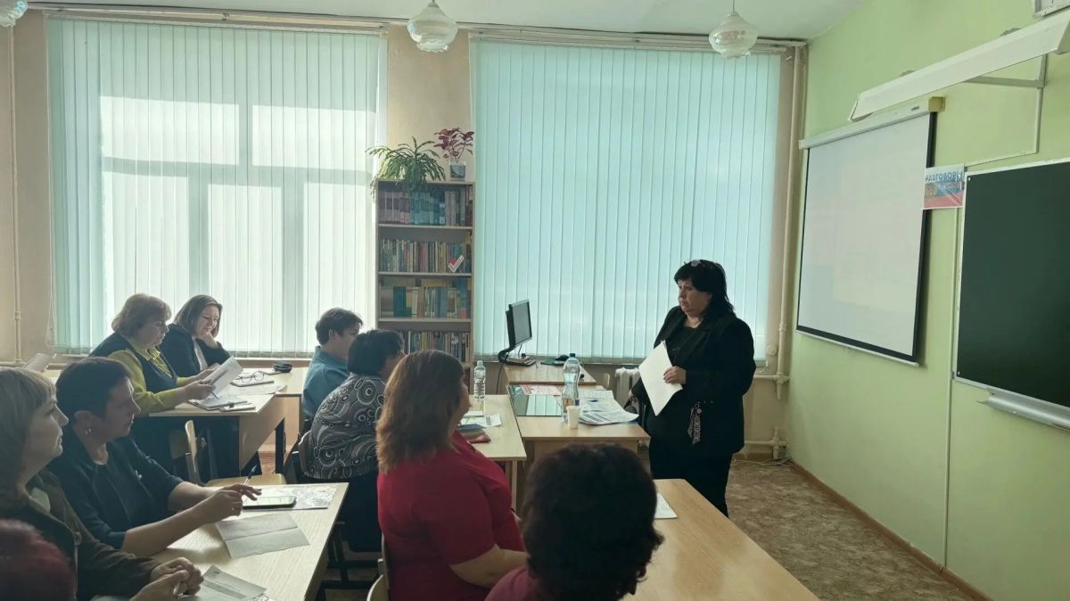 Педагоги четырёх районов обсудили новые подходы к обучению и воспитанию Педагоги четырёх районов обсудили новые подходы к обучению и воспитанию