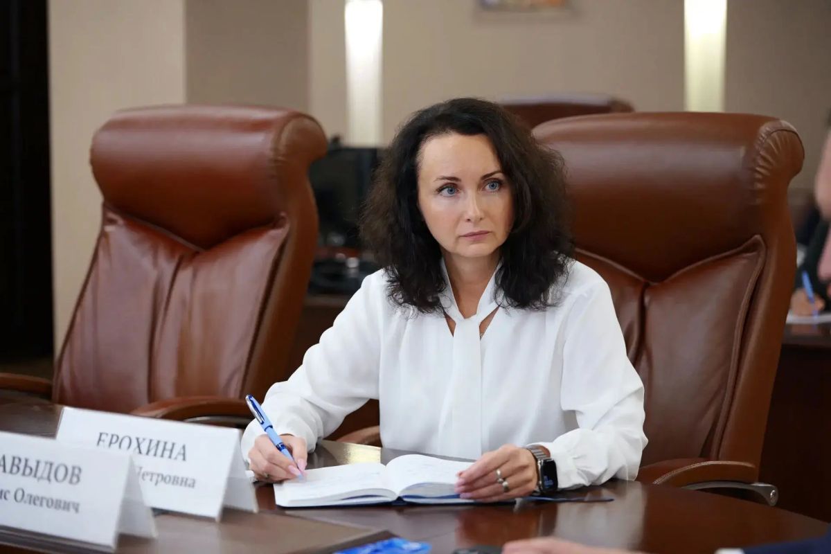 Роман Бусаргин обозначил задачи новому куратору здравоохранения и соцблока в правительстве Роман Бусаргин обозначил задачи новому куратору здравоохранения и соцблока в правительстве