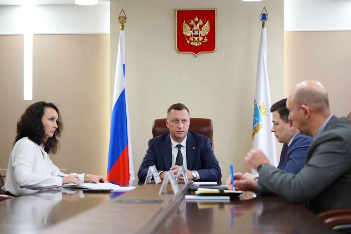 Роман Бусаргин: Провели рабочую встречу с Татьяной Ерохиной, которая с сегодняшнего дня исполняет обязанности заместителя председателя Правительства, курирующего здравоохранение и социальный блок Роман Бусаргин: Провели рабочую встречу с Татьяной Ерохиной, которая с сегодняшнего дня исполняет обязанности заместителя председателя Правительства, курирующего здравоохранение и социальный блок