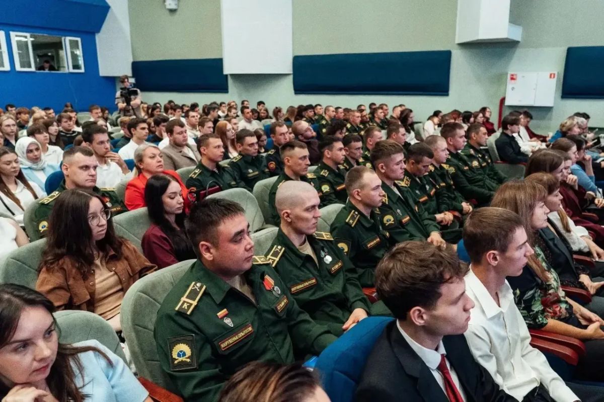 Сотрудник следственного управления СК России по Саратовской области принял участие в областной конференции «Экстремизму – нет!» Сотрудник следственного управления СК России по Саратовской области принял участие в областной конференции «Экстремизму – нет!»