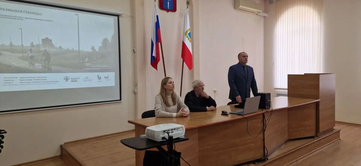 Анастасия Пузанова и студенты-архитекторы осмотрели территорию для благоустройства в Пугачеве Анастасия Пузанова и студенты-архитекторы осмотрели территорию для благоустройства в Пугачеве