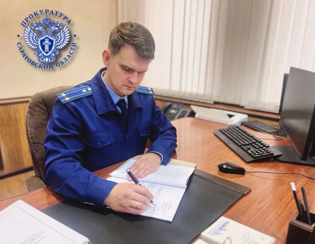 В Энгельсе перед судом предстанет молодой человек, обвиняемый в хулиганстве на пляже загородного клуба