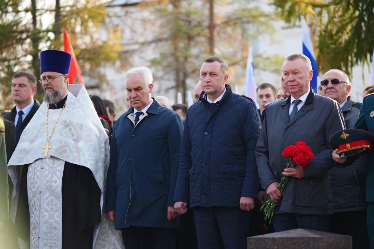 В Парке Победы прошла церемония, посвященная увековечиванию памяти военнослужащих, погибших в ходе специальной военной операции