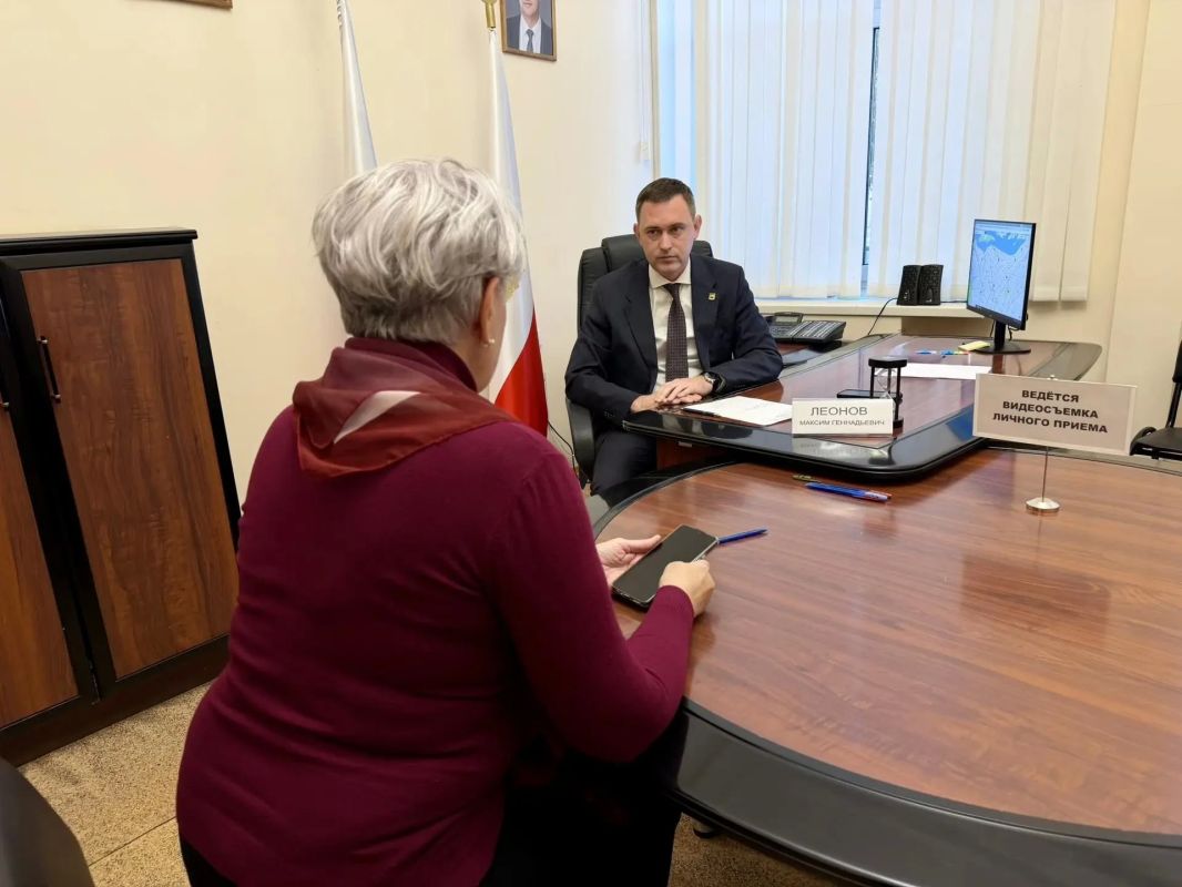 Провел очередной личный приём граждан Провел очередной личный приём граждан