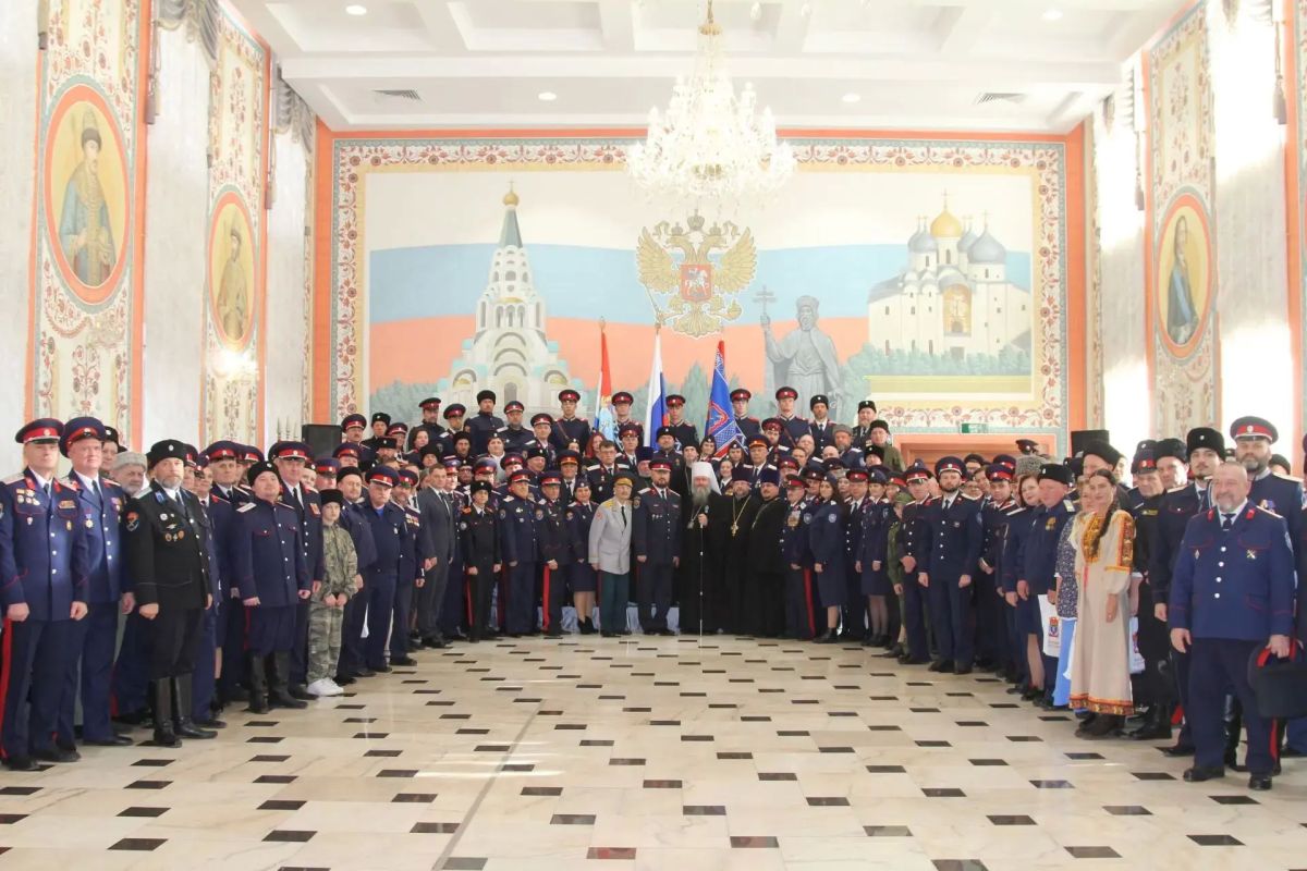 Саратовские казаки приняли участие в работе Волжского войскового круга Саратовские казаки приняли участие в работе Волжского войскового круга