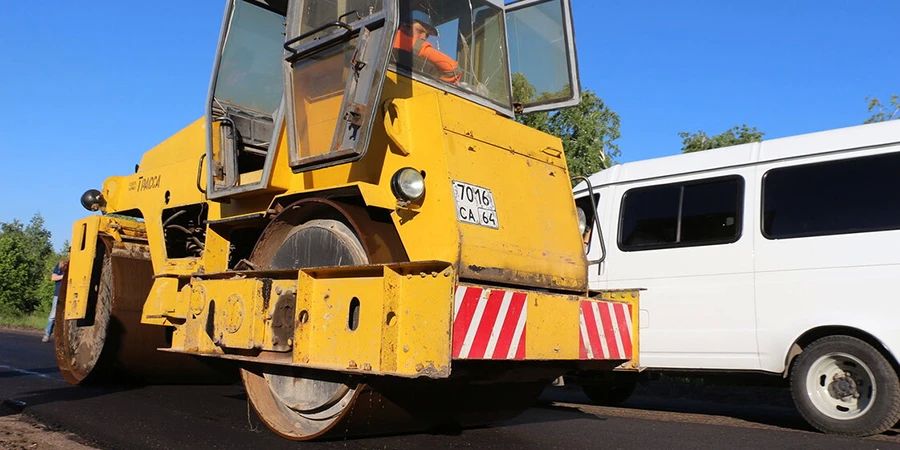 Министр пообещал закончить ремонт дорог в Хвалынске до сезона дождей