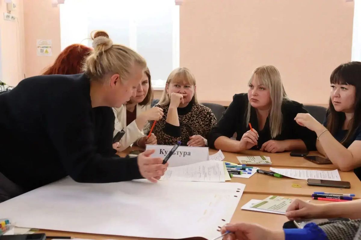 В Аткарске обсудили стратегию развития опорных населенных пунктов В Аткарске обсудили стратегию развития опорных населенных пунктов